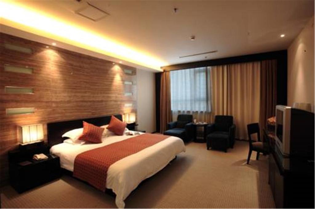 Двухместный (Двухместный номер Делюкс с 1 кроватью) отеля Hundred Centuries Hotel Shanghai, Шанхай