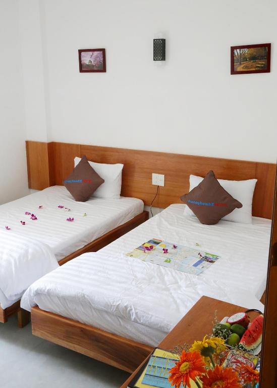 Двухместный (Улучшенный двухместный номер с 1 кроватью) отеля Danang Beach 2 Hotel, Дананг