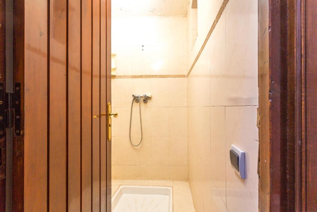 Одноместный (Одноместный номер с общим душем и туалетом) отеля Hotel Atlas, Марракеш