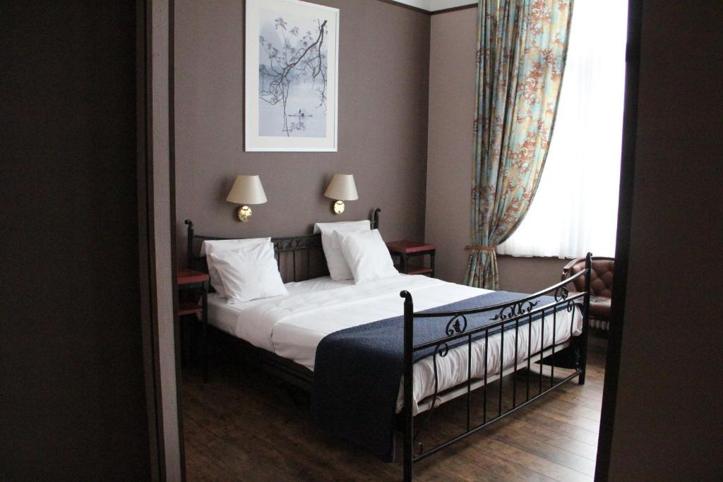 Сьюит (Люкс) отеля Hotel Antwerp Billard Palace, Антверпен