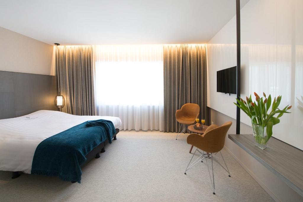 Двухместный (Улучшенный двухместный номер с 1 кроватью или 2 отдельными кроватями) отеля Hotel Princess, Остенде
