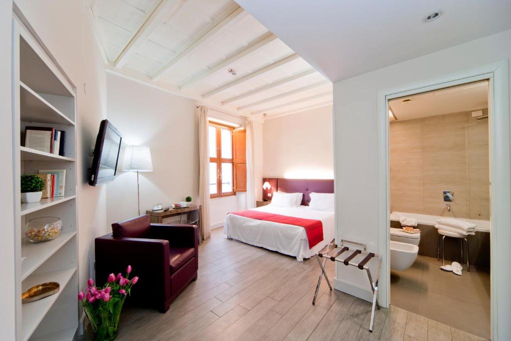 Двухместный (Двухместный номер с 1 кроватью или 2 отдельными кроватями) апартамента Navona Palace Residenze Di Charme, Рим