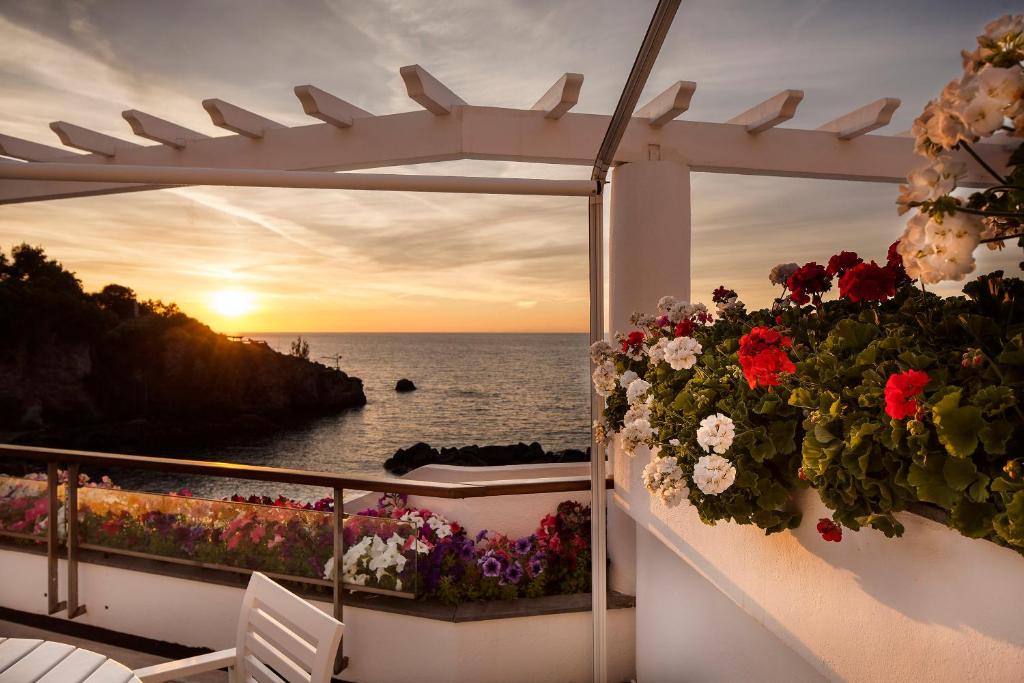 Апартаменты (Апартаменты Делюкс с 3 спальнями и видом на море), Ischia Blu Resort