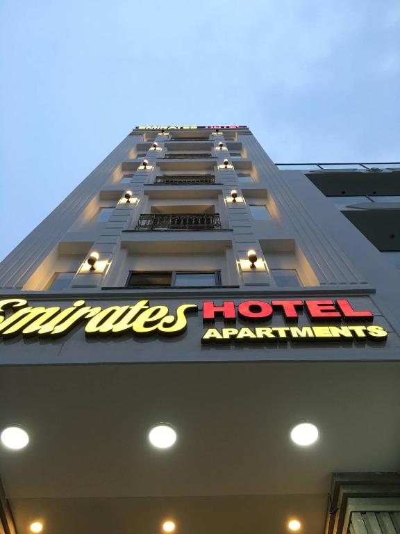 Отель Emirates Hotel, Дананг