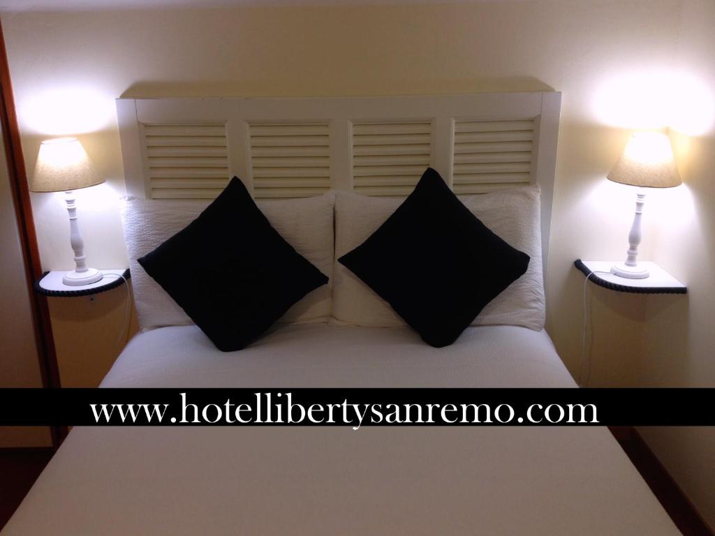 Двухместный (Небольшой двухместный номер с 1 кроватью) отеля Hotel Liberty, Сан-Ремо