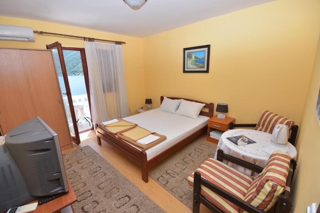 Двухместный (Двухместный номер с 1 кроватью и общей ванной комнатой) апартамента Apartments Biga, Каменари
