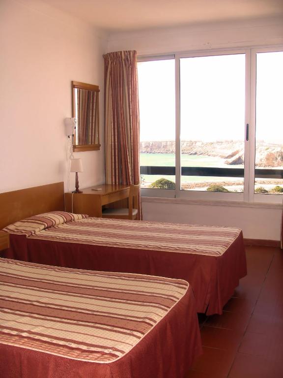 Апартаменты (Апартаменты с 1 спальней и видом на море (для 2 взрослых)) апарт-отеля Aparthotel Navigator, Сагреш