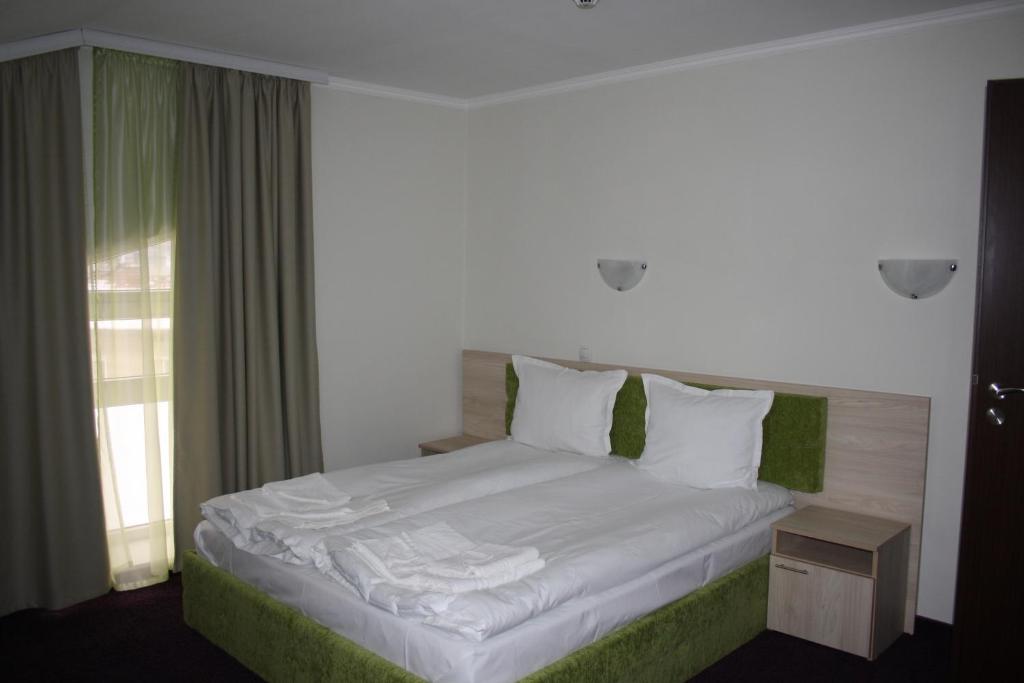 Двухместный (Двухместный номер с 1 кроватью или 2 отдельными кроватями) отеля Saint George Family Hotel, Велинград