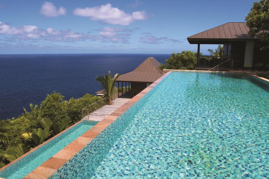 Вилла (Вилла Residence с 5 спальнями с 1 кроватью размера «king-size» в каждой) курортного отеля Four Seasons Resort Seychelles, Такамака