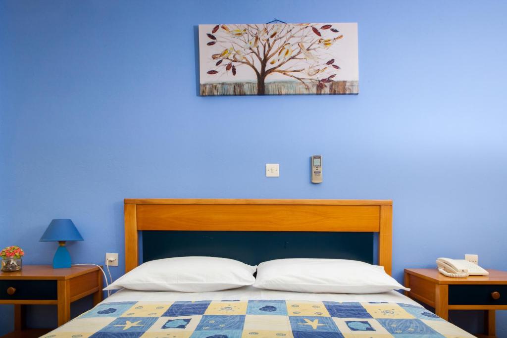 Двухместный (Двухместный номер с 1 кроватью или 2 отдельными кроватями) отеля Akis Hotel, Камари