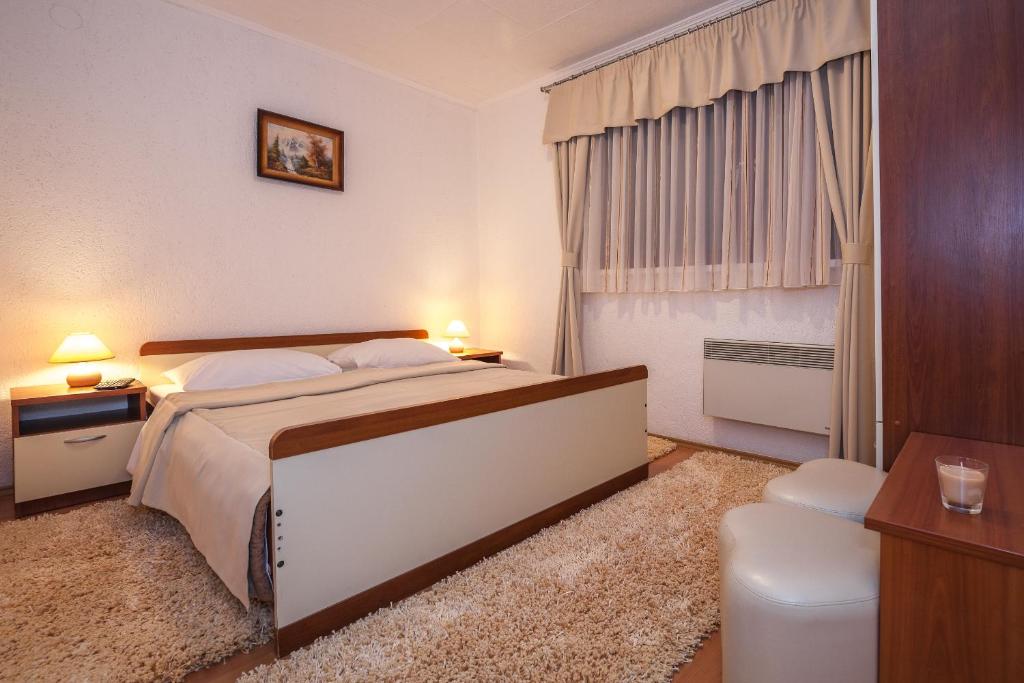 Двухместный (Двухместный номер с 1 кроватью) гостевого дома Guest House Slavica, Езерца (Плитвицкие озера)