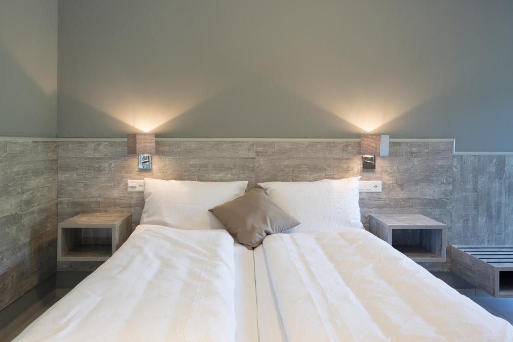 Двухместный (Двухместный номер «Комфорт» с 1 кроватью или 2 отдельными кроватями) отеля Hotel Liberty, Беллинцона