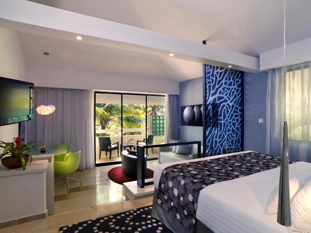 Сьюит (Роскошный полулюкс (для 3 взрослых)) курортного отеля Paradisus Punta Cana Resort, Пунта-Кана