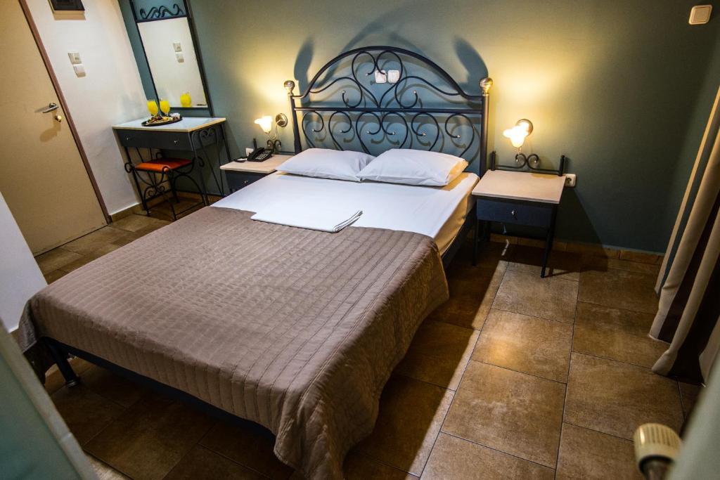 Двухместный (Двухместный номер с 1 кроватью или 2 отдельными кроватями) отеля Anita Hotel, Пирей
