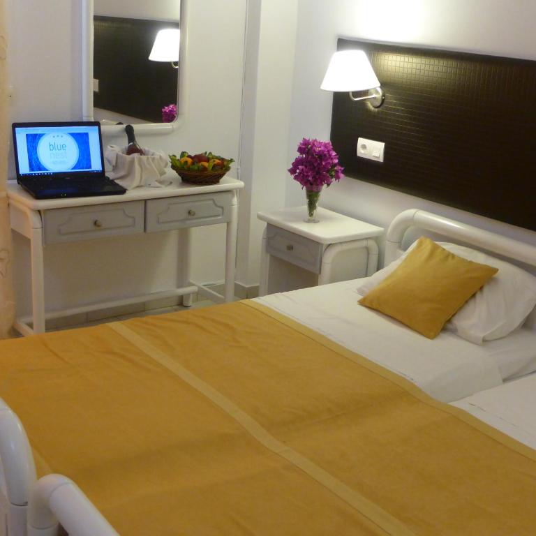 Двухместный (Стандартный двухместный номер с 2 отдельными кроватями) отеля Blue Nest Hotel, Тингаки