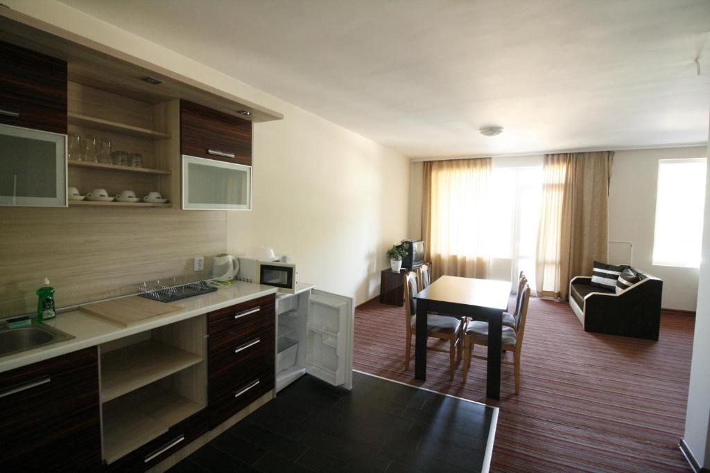 Апартаменты (Апартаменты Делюкс с 1 спальней, террасой и видом на море) отеля Hotel Marant, Созополь
