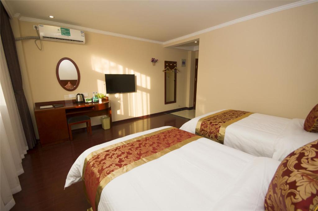 Двухместный (Улучшенный двухместный номер с 2 отдельными кроватями) отеля GreenTree Inn Jiangsu Suzhou Wangting Zhanwang Business Hotel, Сучжоу