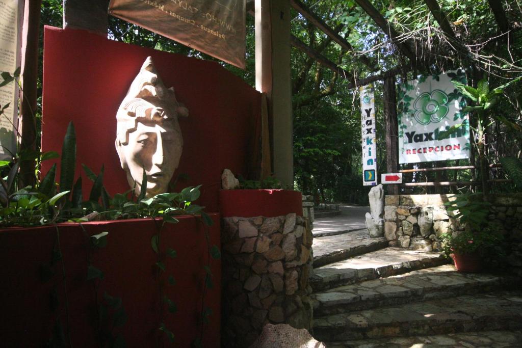 Хостел Yaxkin Hostel-Palenque, Паленке