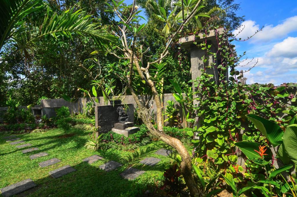 Вилла (Вилла с 2 спальнями), The Loyik Villa Ubud