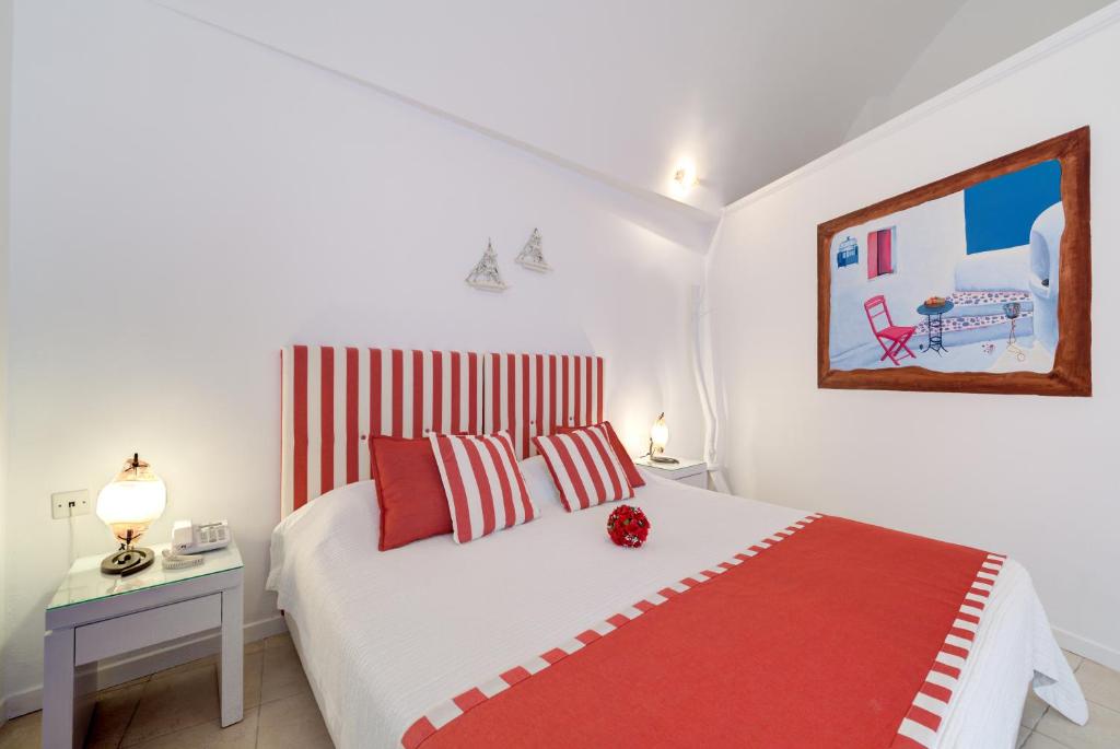 Двухместный (Стандартный двухместный номер с 1 кроватью или 2 отдельными кроватями) отеля Dream Island Hotel, Тира