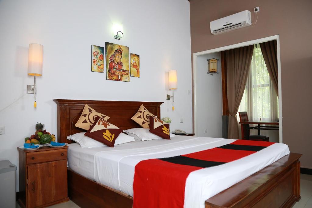 Двухместный (Стандартный двухместный номер с 1 кроватью или 2 отдельными кроватями) отеля Grand Kalundawa Waterfront Resort, Дамбулла
