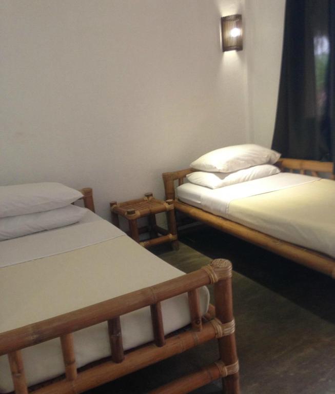 Двухместный (Улучшенный двухместный номер с 2 отдельными кроватями) курортного отеля Lazy Dog Bed & Breakfast, Боракай