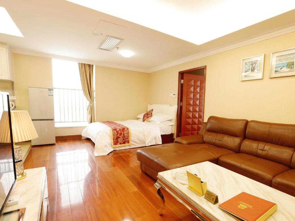 Апартаменты (Two-Bedroom Apartment (include airport pick up service)), Guangzhou Pengman Apartment Zhengjia Huanshi Branch