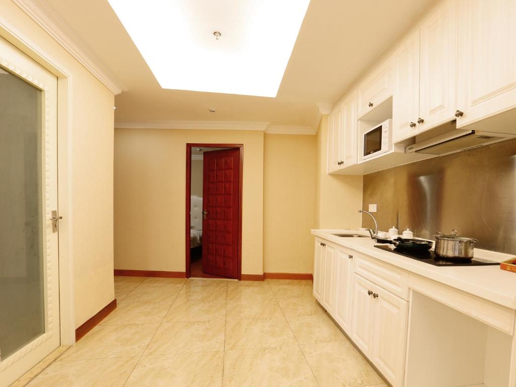 Апартаменты (Two-Bedroom Apartment (include airport pick up service)), Guangzhou Pengman Apartment Zhengjia Huanshi Branch