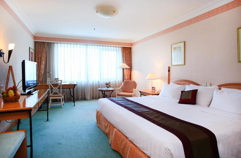 Двухместный (Двухместный номер Делюкс с 1 кроватью или 2 отдельными кроватями) отеля Hanoi Daewoo Hotel, Ханой