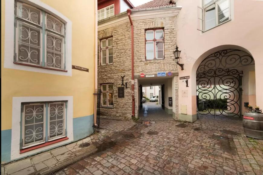 Апартаменты (Апартаменты с 3 спальнями и сауной - Toom Rüütli, 12), Tallinn City Apartments Old Town Toompea