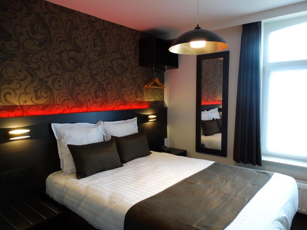 Двухместный (Двухместный номер Делюкс с 1 кроватью и гидромассажной ванной) отеля Hotel Kristoffel - Mimosa, Мидделкерк