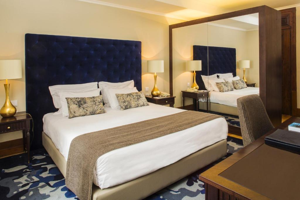 Двухместный (Королевский люкс) отеля Hotel Quinta das Lagrimas - Small Luxury Hotels, Коимбра