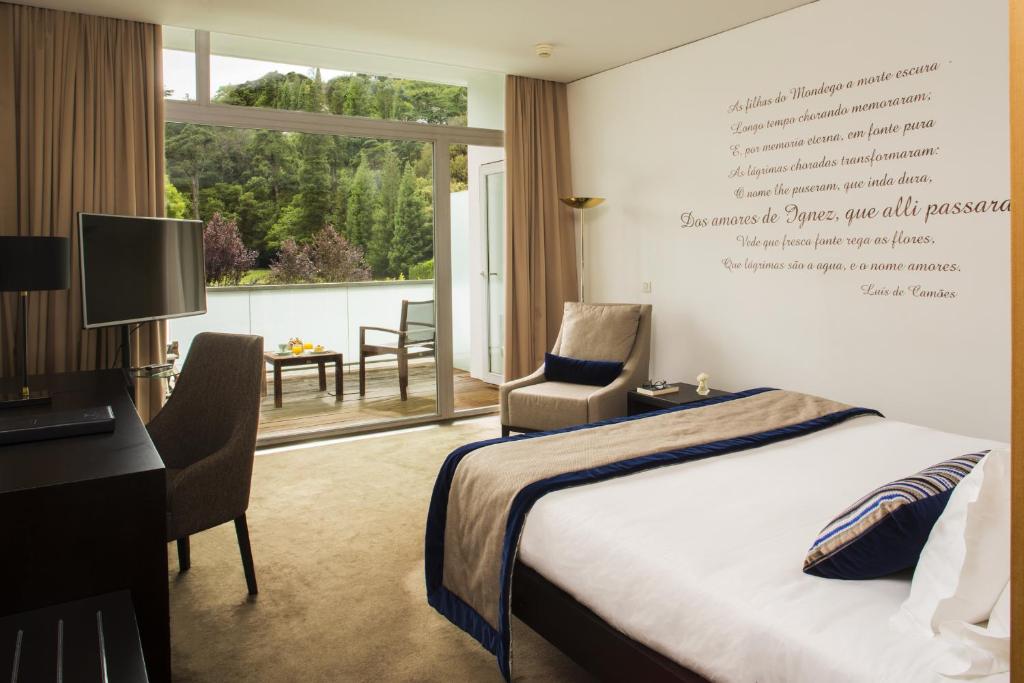 Двухместный (Номер с гидромассажной ванной) отеля Hotel Quinta das Lagrimas - Small Luxury Hotels, Коимбра