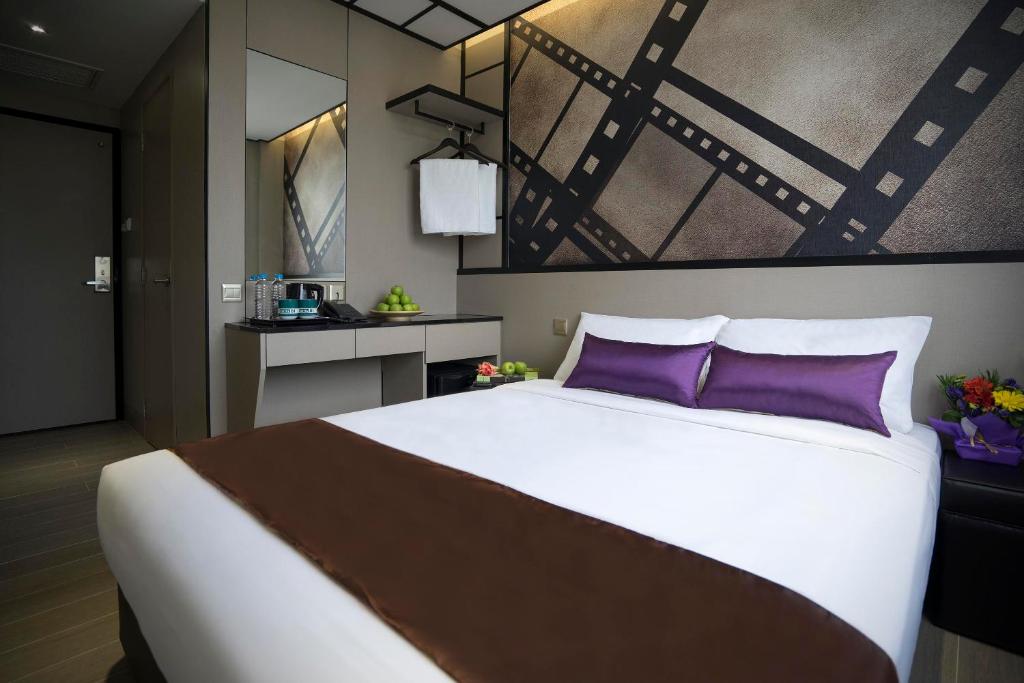 Двухместный (Двухместный номер Делюкс с 1 кроватью) отеля Hotel 81 Premier Hollywood, Сингапур (город)