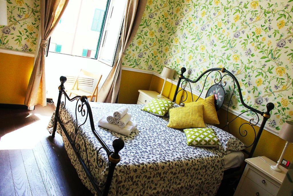 Двухместный (Двухместный номер с 1 кроватью и собственной ванной комнатой) хостела Rumariya Rooms Hostel, Рим