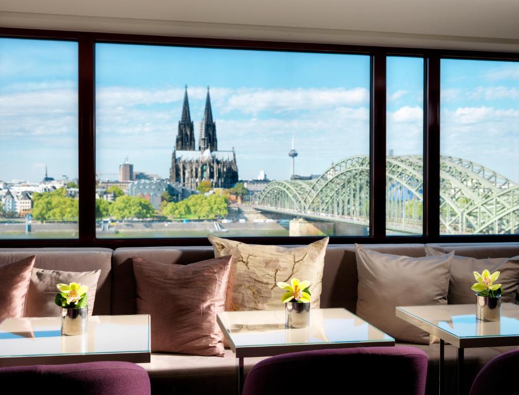 Двухместный (Клубный номер с кроватью размера «king-size»), Hyatt Regency Köln