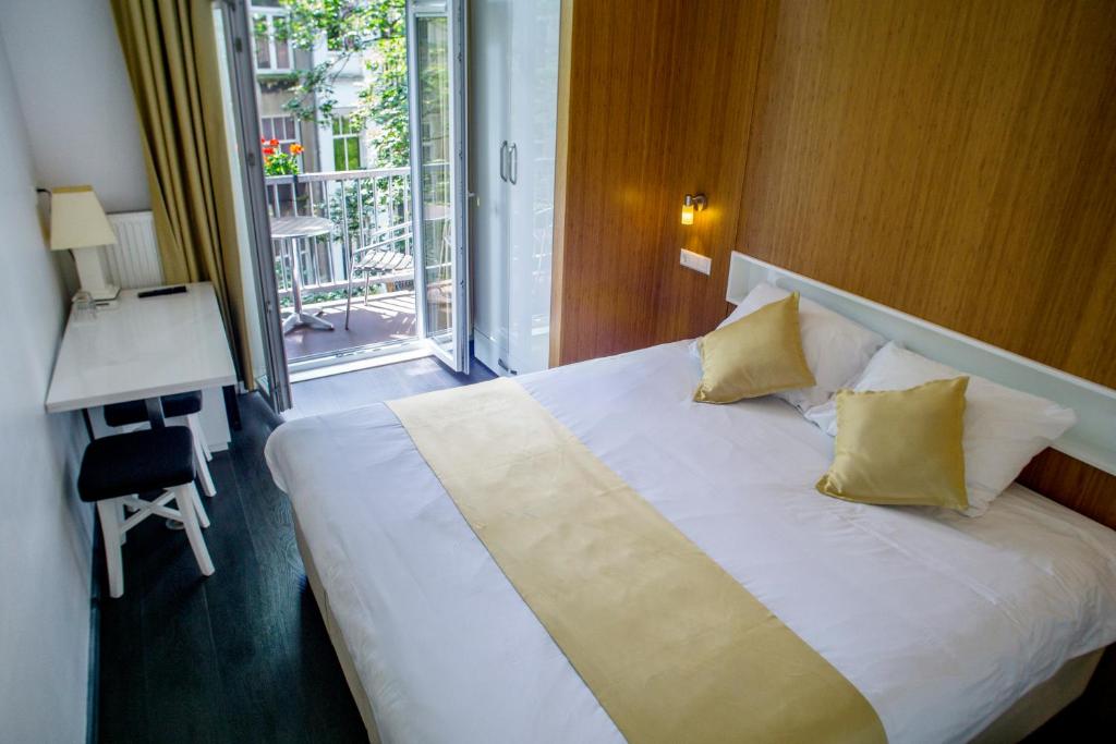 Двухместный (Стандартный двухместный номер с 1 кроватью) отеля Hotel Larende, Амстердам