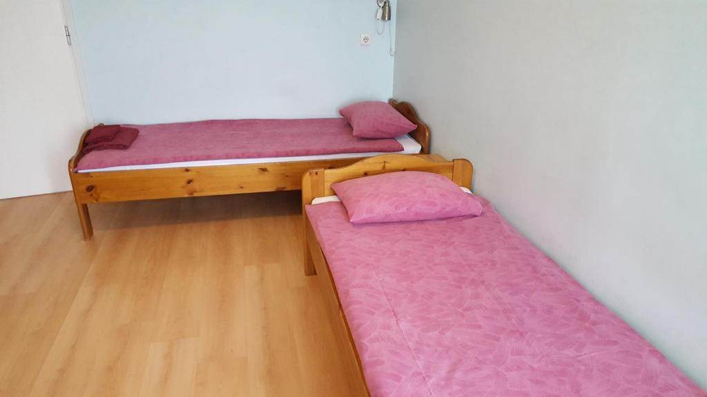 Двухместный (Двухместный номер с 1 кроватью или 2 отдельными кроватями) отеля Konse Motel and Caravan Camping, Пярну