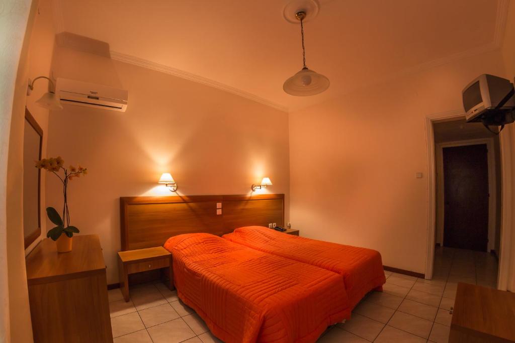 Двухместный (Двухместный номер с 1 кроватью или 2 отдельными кроватями и видом на море) отеля Chryssi Akti, Аргасион