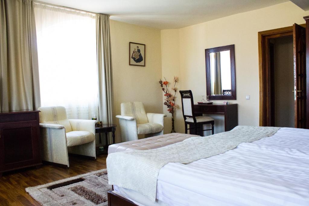 Двухместный (Большой двухместный номер с 1 кроватью) гостевого дома Vila Steaua Nordului, Алба-Юлия
