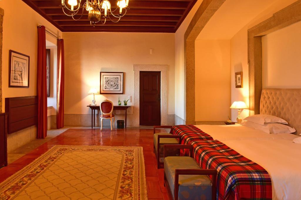 Двухместный (Улучшенный двухместный номер с 1 кроватью или 2 отдельными кроватями) отеля Pousada Castelo de Palmela, Палмела