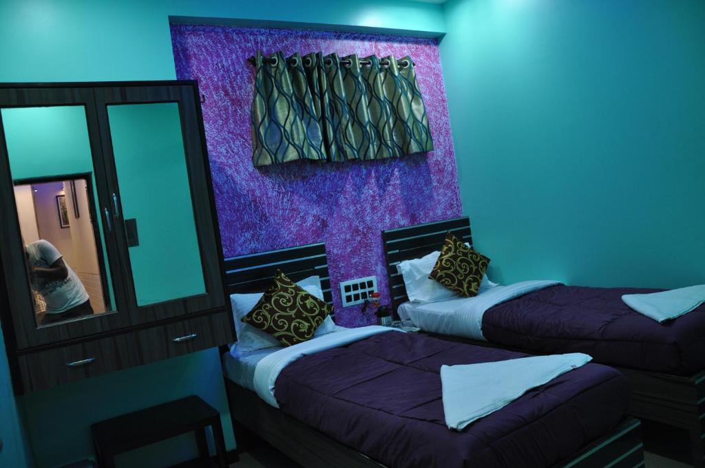 Двухместный (Стандартный двухместный номер с 1 кроватью и вентилятором) отеля Hotel Planet Plaza, Мумбай