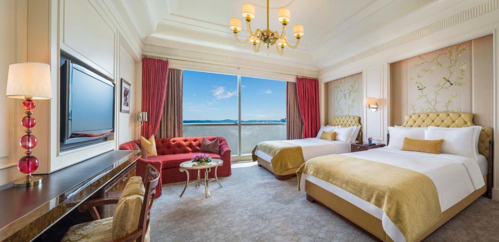 Двухместный (Двухместный номер «Гранд» Делюкс с 2 отдельными кроватями) отеля The St. Regis Singapore, Сингапур (город)