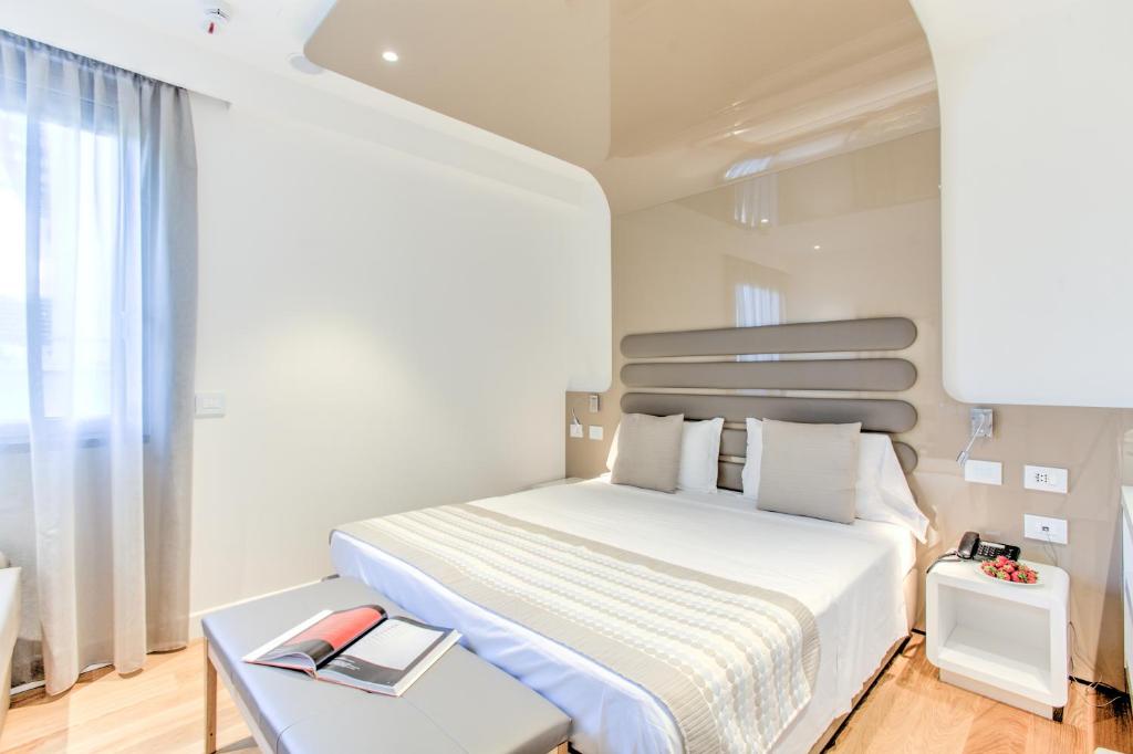 Двухместный (Двухместный номер с 1 кроватью или 2 отдельными кроватями и возможностью посещения спа-салона) отеля Mh Florence Hotel & Spa, Флоренция