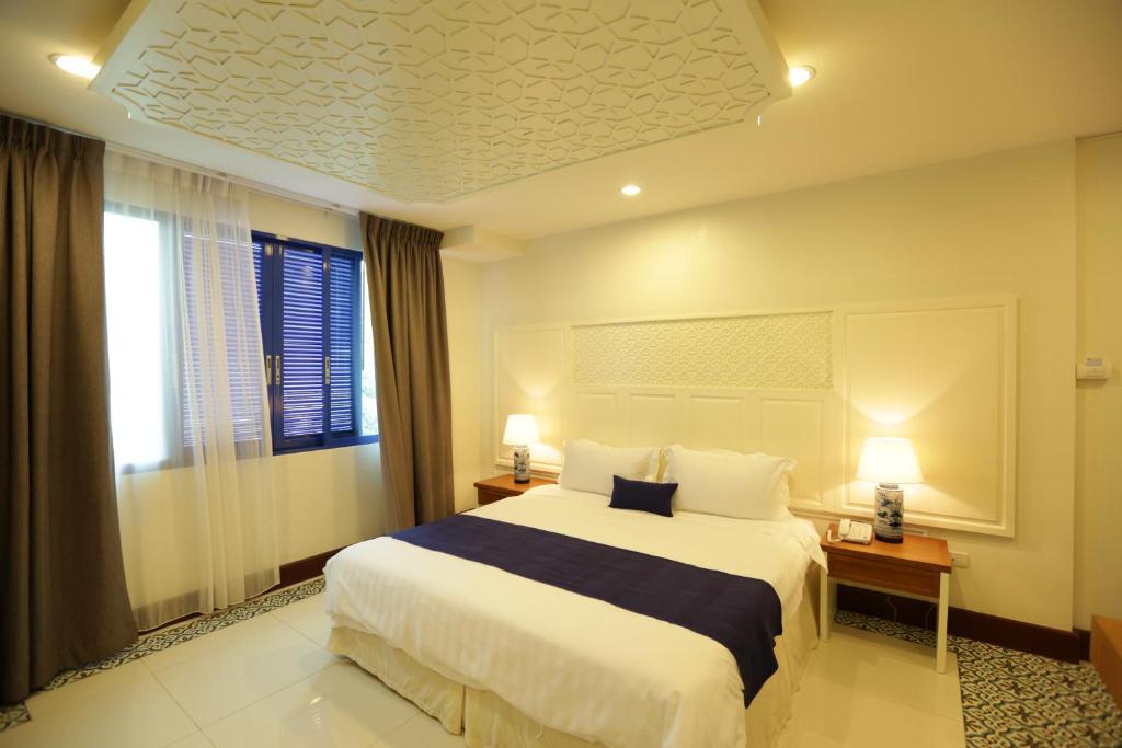 Двухместный (Двухместный номер Делюкс с 1 кроватью) отеля Nandha Hotel, Бангкок