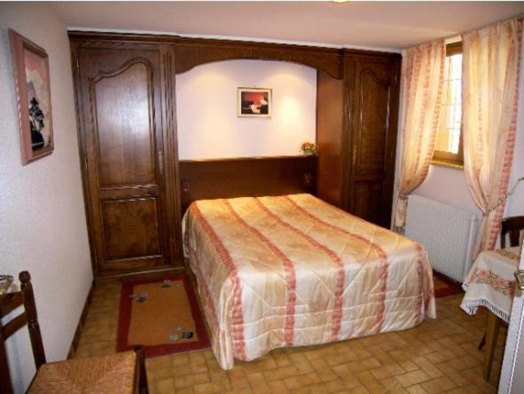 Двухместный (Двухместный номер с 1 кроватью) отеля Hôtel Restaurant À la ville de Nancy, Кольмар
