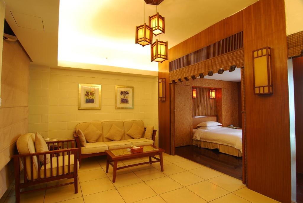 Сьюит (Люкс бизнес-класса с кроватью размера «king-size») отеля YIHE Hotel Guangzhou, Гуанчжоу