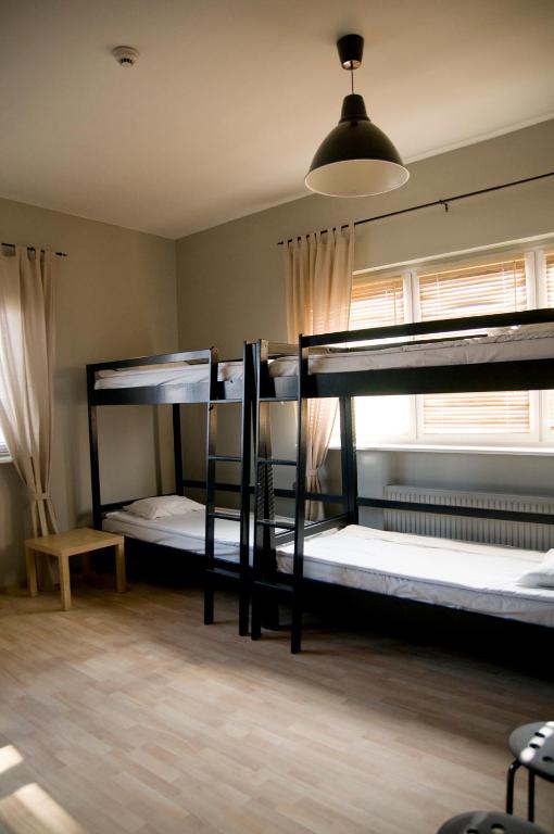Номер (Кровать в общем 6-местном номере для женщин) хостела Corner Hostel, Вроцлав