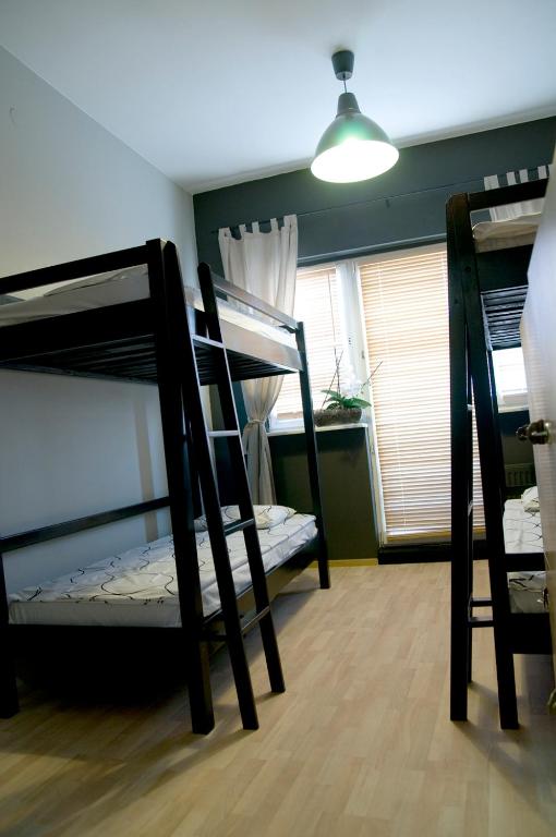 Номер (Кровать в общем номере с 4 кроватями) хостела Corner Hostel, Вроцлав