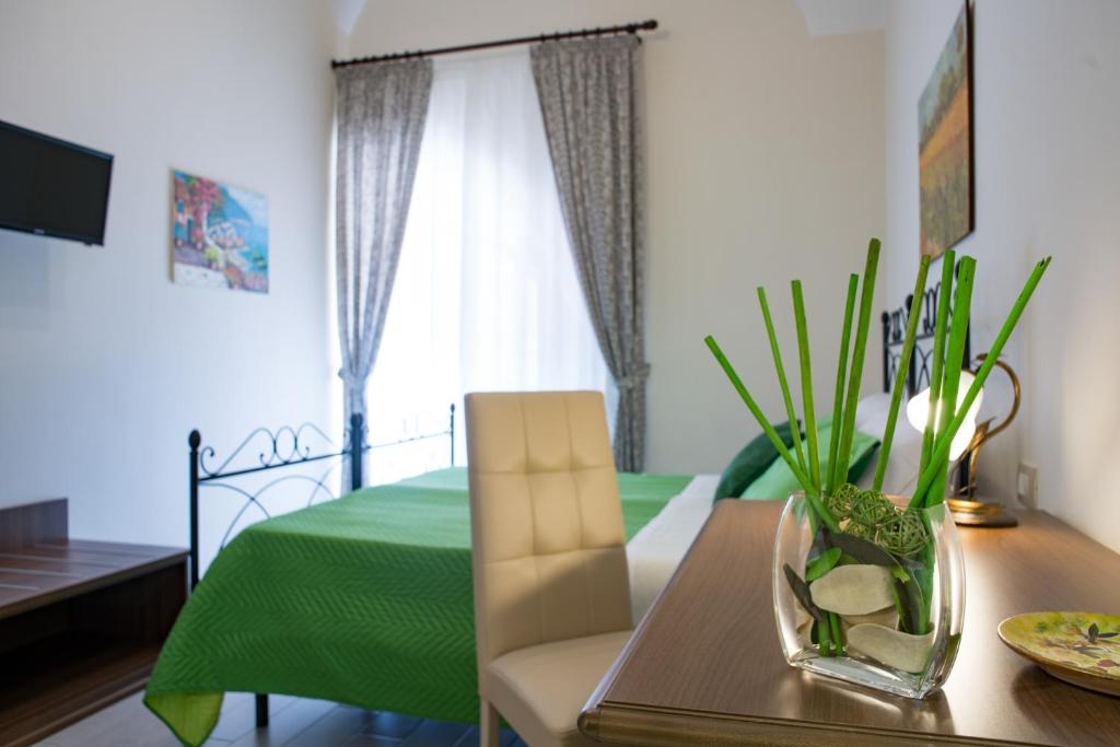 Двухместный (Двухместный номер с 1 кроватью и собственной ванной комнатой) отеля B&B Palazzo Tornabene, Катания